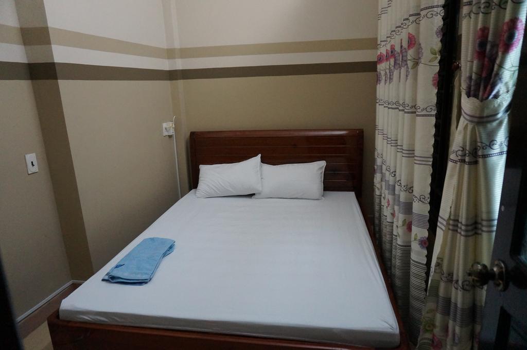 Thanh Lich Guesthouse Quang Ngai Exterior photo