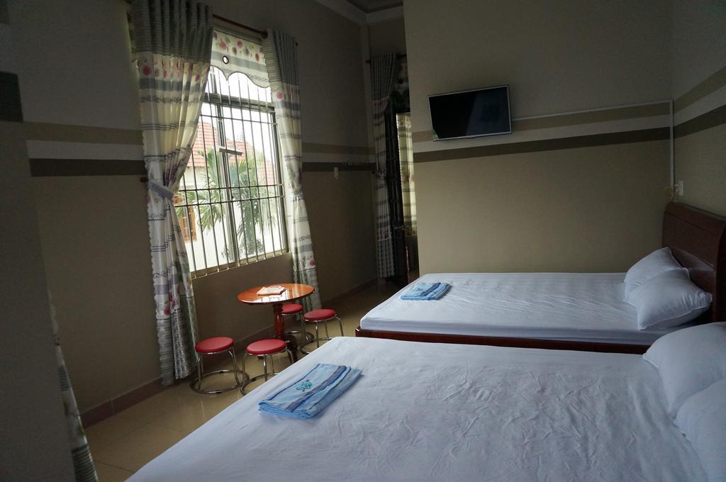 Thanh Lich Guesthouse Quang Ngai Exterior photo
