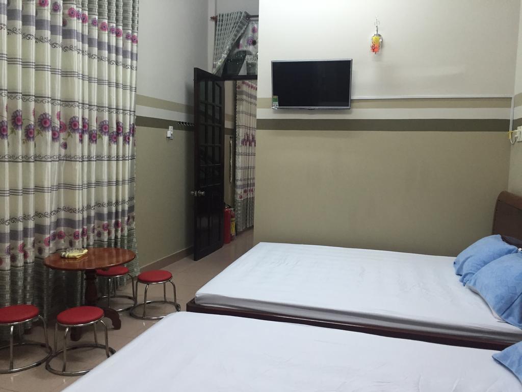 Thanh Lich Guesthouse Quang Ngai Exterior photo